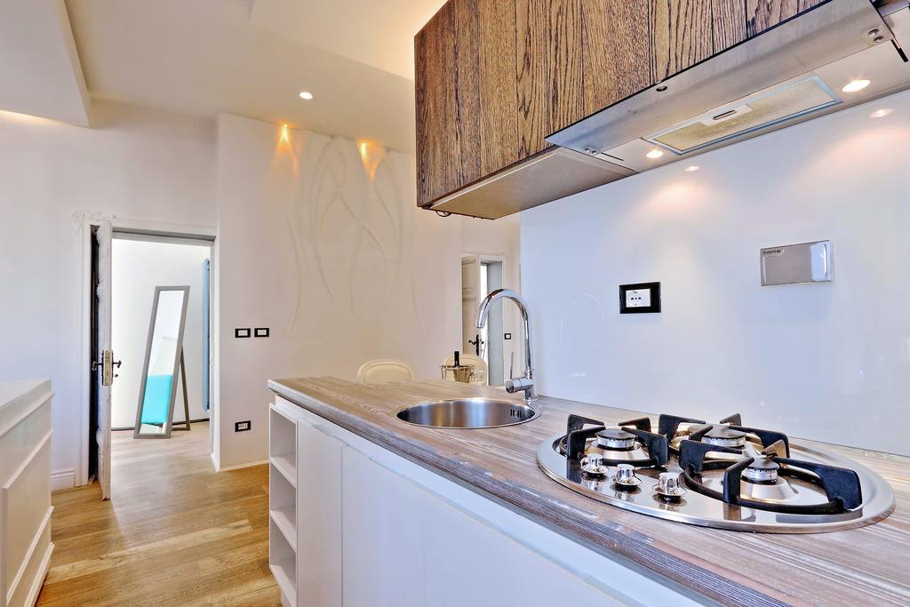 Appartement Design Paulina 300 Mt From Colosseum *